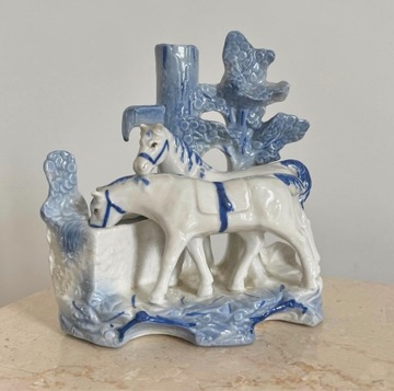Porcelanowa stara figurka konie porcelana antyk 
