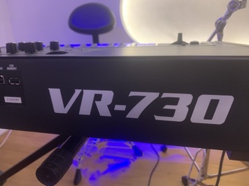 Roland VR730