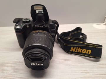 Nikon D5000 + obiektyw+ akcesoria + torba przebieg 11973