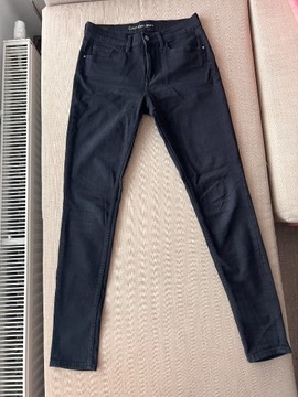 Czarne spodnie Calvin Klein Jeans