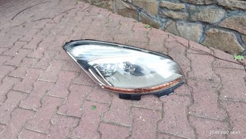 reflektor Xenon citroen c 4 Picasso prawy