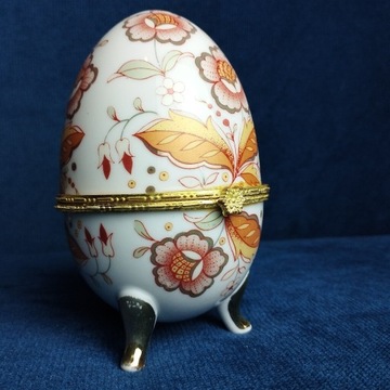 Porcelanowe jajo jajko PRL w typie Faberge 