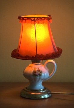 Lampka nocna w stylu retro - vintage