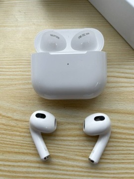 Słuchawki Apple AirPods3 