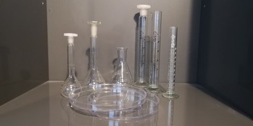 Zestaw małego chemika - szkło laboratoryjne