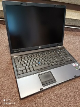 Laptop HP 17 " Compaq 8710w z windows XP