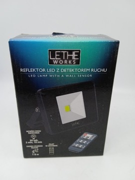 Reflektor LED z detektorem ruchu