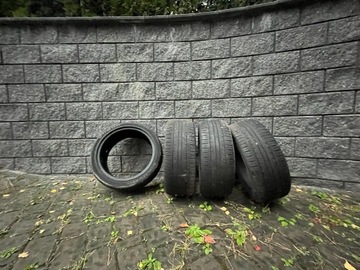 Kumho 225/45r18 95v