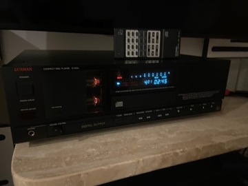 Luxman D 103 u Lampowy z pilotem 