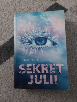 Sekret Julii Tahereh Mafi 