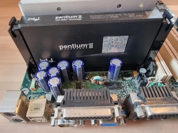 Intel Pentium II 400 MHz SL2U6 + mobo + RAM