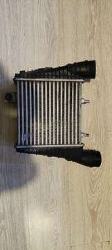 Intercooler Audi A8 D4  prawy