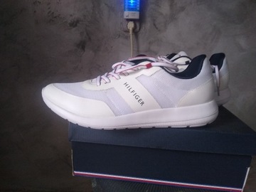 Tommy Hilfiger  sneakersy 