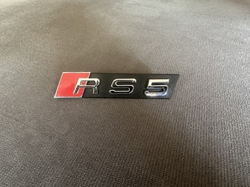 Emblemat Audi RS5 grill plaster miodu