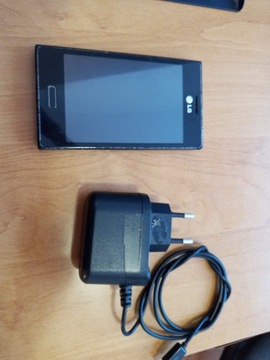 LG E610 smartfon
