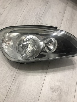 Volvo S60 II Lampa Przednia Lewa