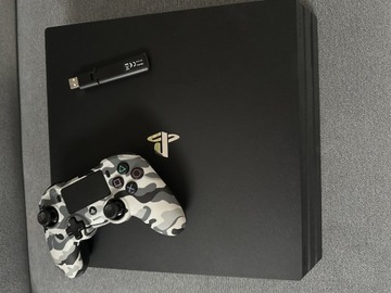 Konsola ps4 1 Tb pad nacon