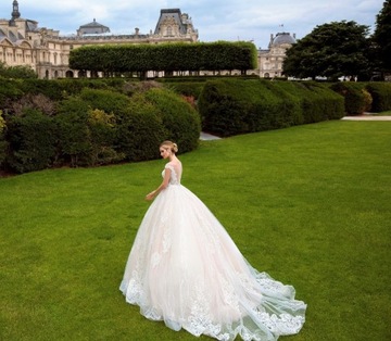 Piękna suknia ślubna Anna Sposa 2020