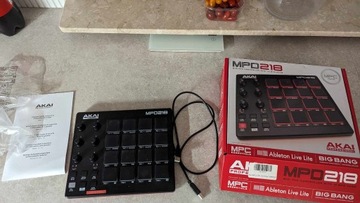 Akai MPD218 - stan dobry