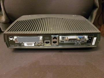 Router Cisco 1721, WIC-1T, 64MB 