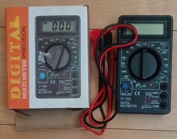 Professional DT832 Digital Multimeter LCD for Dc A