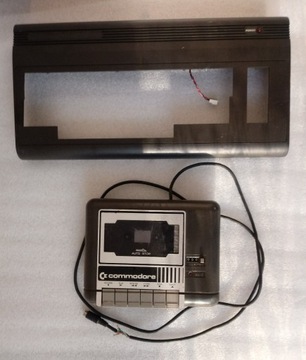 Górna obudowa Commodore C16 i magnetofon 1531