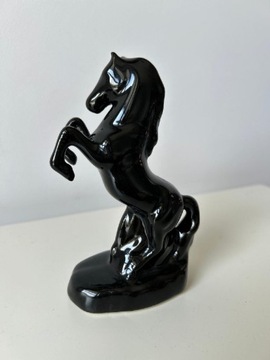 Figurka czarny koń 