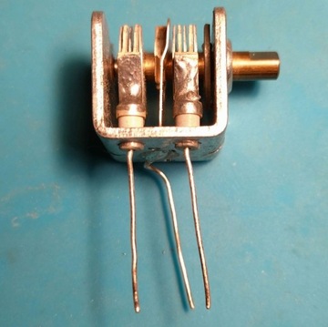 Kondensator zmienny/strojeniowy 2x6,5pF