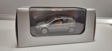 VW Golf V 3D 1:43 Schuco zielony