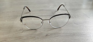 Okulary korekcyjne 0,5