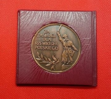 Medal Za Zasługi dla Rzemiosła Polskiego 