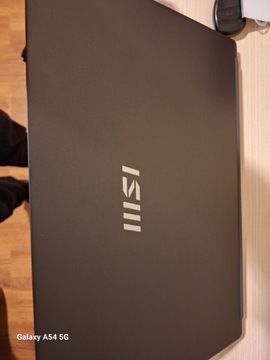 Laptop MSI       