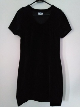 Czarna sukienka Fala