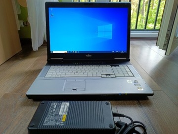 Laptop Fujitsu Celsius H910