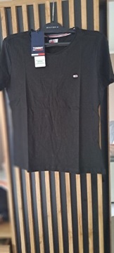 Nowy T'-shirt  damski Tommy Hilfiger  XS