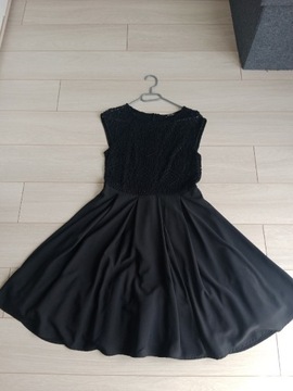 Czarna sukienka wieczorowa Orsay 38