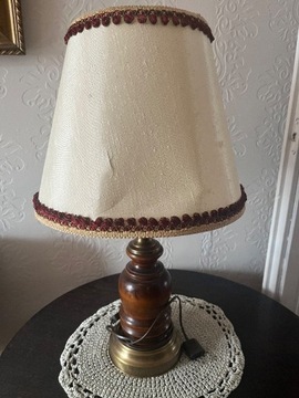 Duża lampa stołowa w stylu retro