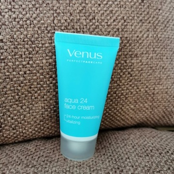 Venus Aqua 24 Face Cream Nawilżający krem na dzień
