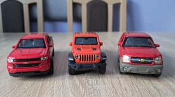 Dwa Chevrolety i Jeep Pickup skala 1:34 Welly