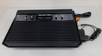 Klon Atari 2600 Rambo, wyjście AV + zasilacz