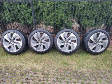 Felgi Citroen C4 Picasso 225/45R18 + gratis