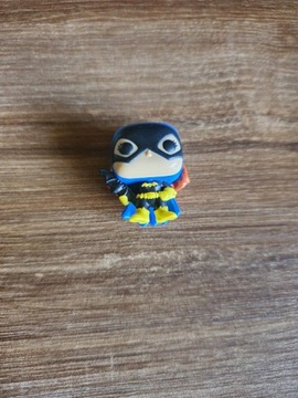 Kinder Joy DC figurka Batgirl