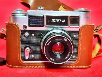 Stary Radziecki aparat fotograficzny FED 4+ Lens