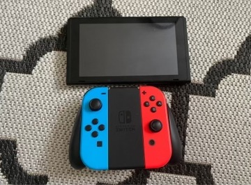 Nintendo Switch + gry