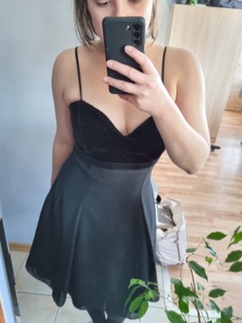 Czarna sukienka z welurową górą 35 zł