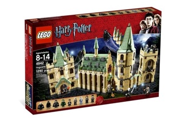 Lego 4842 Harry Potter Zamek w Hogwarcie 11 figurek