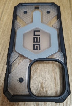 Etui Urban Armor Gear Pathfinder MagSafe do iPhone 15 Pro, przezroczyste