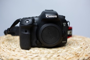 Aparat Canon Eos 7D mark II 