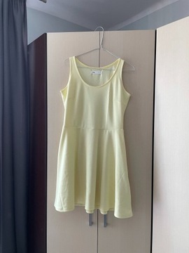 Żółta sukienka sinsay rozmiar M