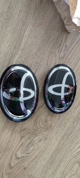 Emblemat  C-hr corolla cross camry 90975-02160